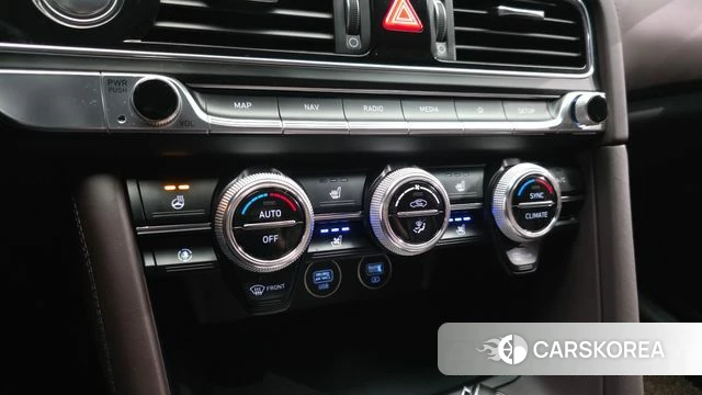 Genesis The New G70 id 4625356 из Кореи 9