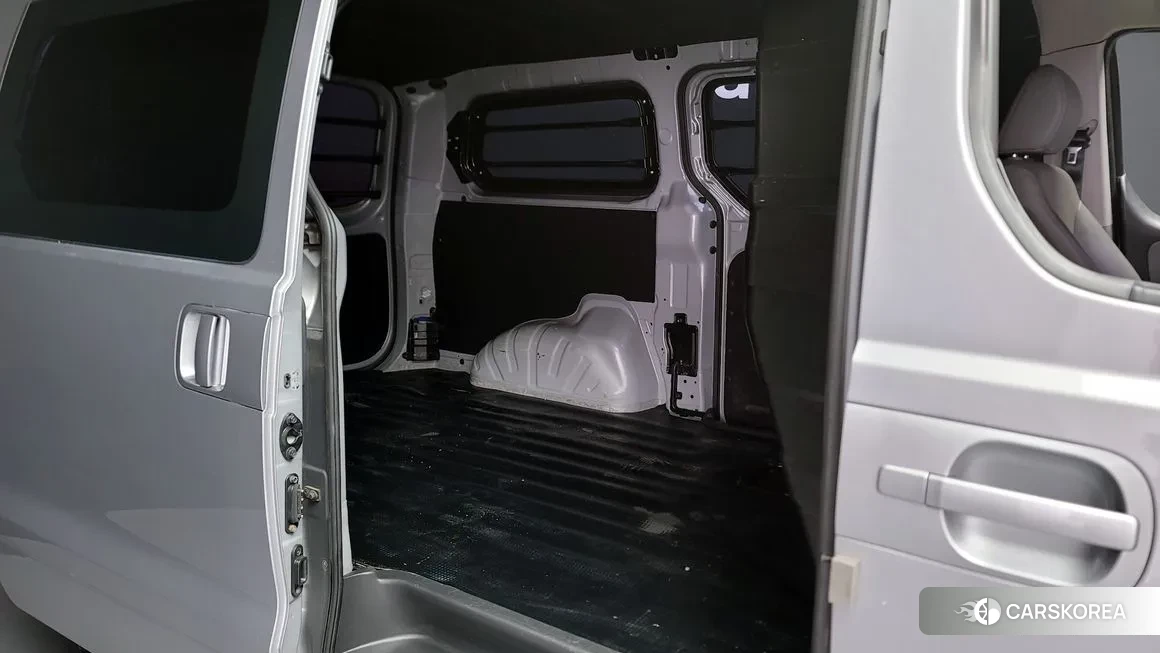 Hyundai The New Grand Starex id 1551831 из Кореи 9