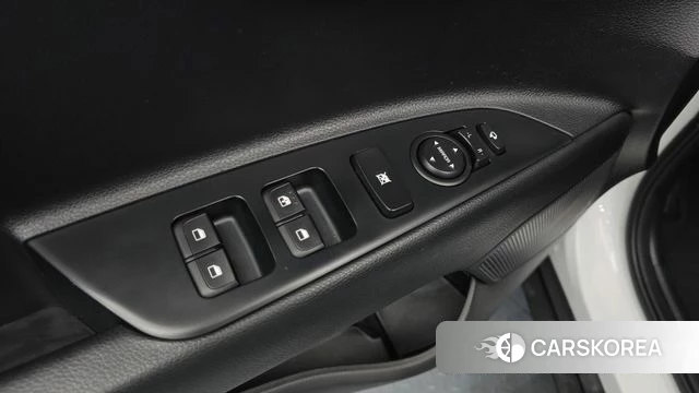 Kia Stonic id 4491165 из Кореи 9