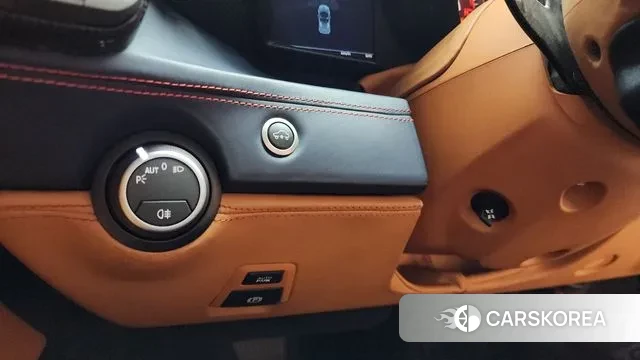 Ferrari 488 Spider id 3536326 из Кореи 9