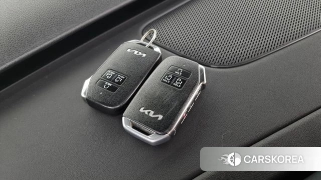 Kia Carnival 4th generation id 4443103 из Кореи 9