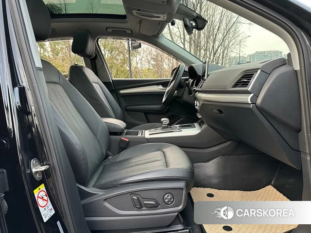 Audi Q5L id 4236312 из Китая 9
