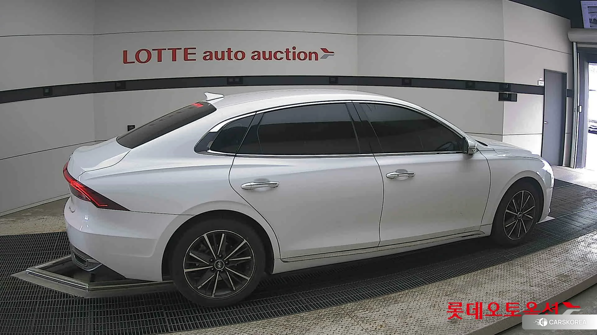 Hyundai Grandeur id 4289495 из Кореи 9