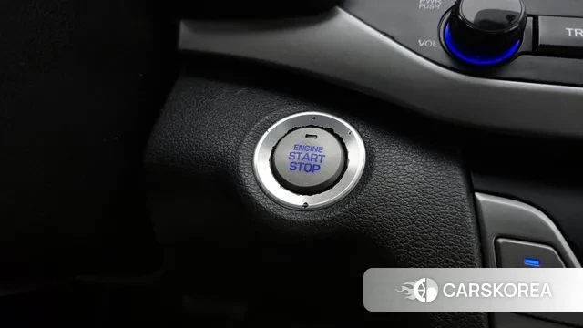 Hyundai Avante AD id 3066111 из Кореи 9