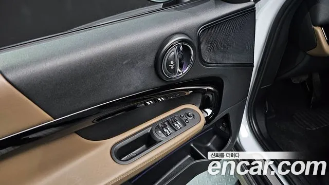 Mini Cooper D Countryman id 2664024 из Кореи 9