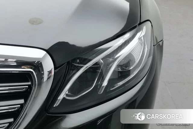 Mercedes-Benz E-class id 4210682 из Китая 9