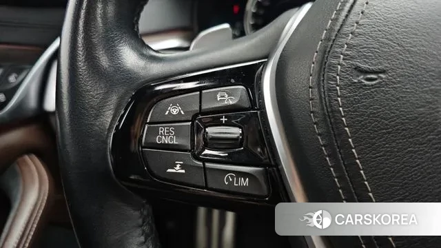 BMW 5 Series (G30) id 3505538 из Кореи 9