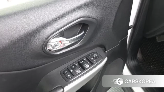 Jeep Cherokee (KL) id 3249259 из Кореи 9