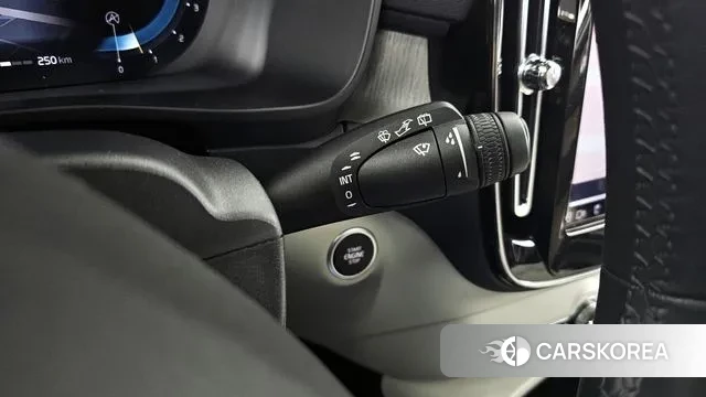 Volvo XC40 id 3539543 из Кореи 9