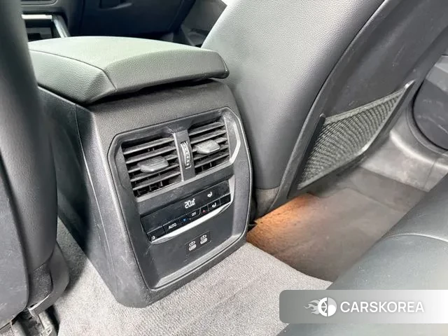 BMW 3 Series (G20) id 2895947 из Кореи 9