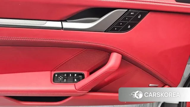 Porsche 911(992) id 3571449 из Кореи 9