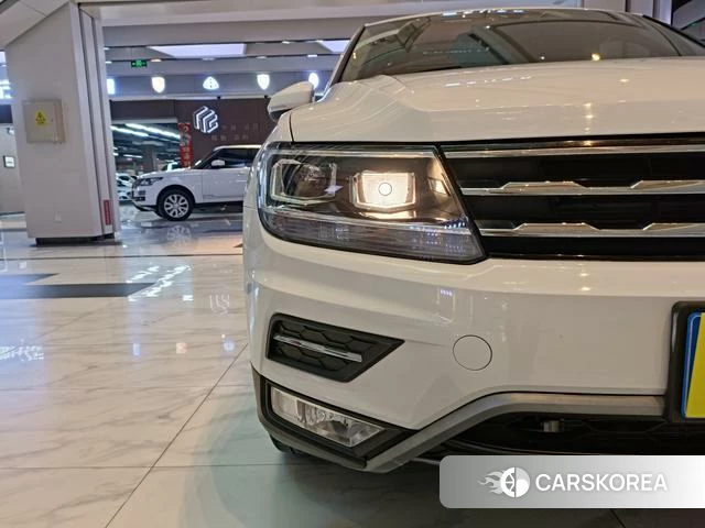 Volkswagen Tiguan L id 3882651 из Китая 9