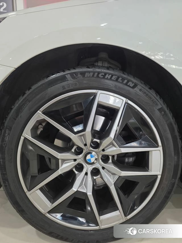 BMW 5 Series (G60) id 4400752 из Кореи 9