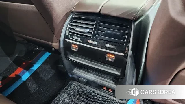 BMW 5 Series (G30) id 3329897 из Кореи 9