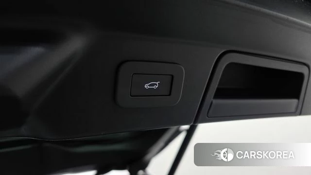 Land Rover Range Rover Velar id 4342353 из Кореи 9
