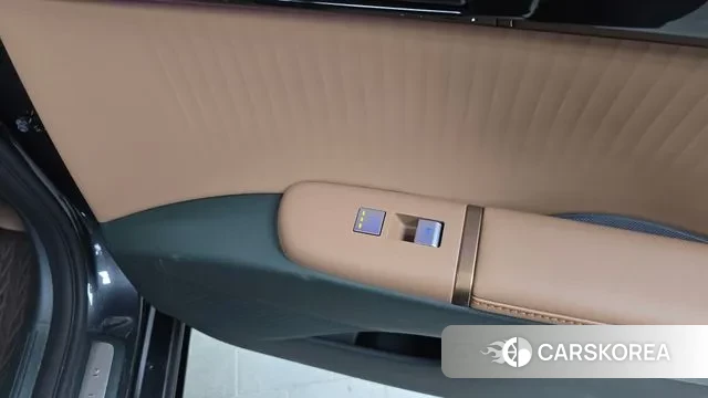 Hyundai Grandeur Hybrid (GN7) id 3190630 из Кореи 9