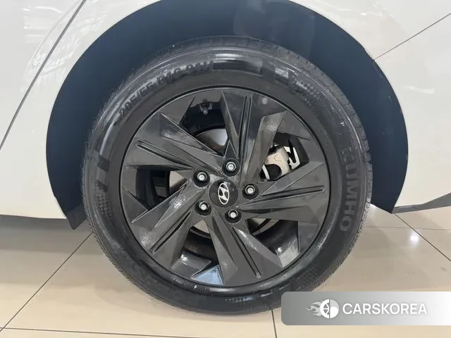 Hyundai Avante (CN7) id 3634666 из Кореи 9