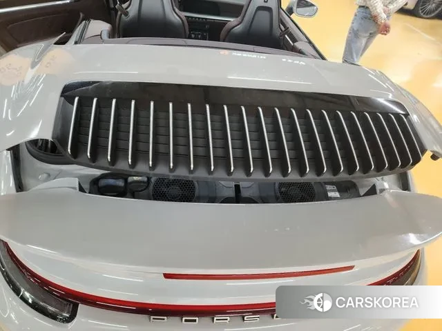 Porsche 911(992) id 3263259 из Кореи 9