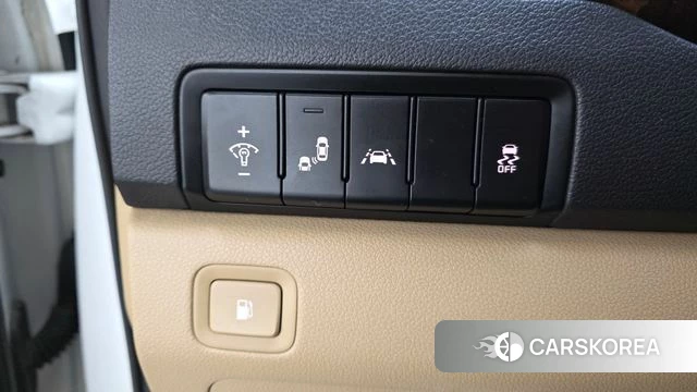 Kia The New Carnival id 3808111 из Кореи 9