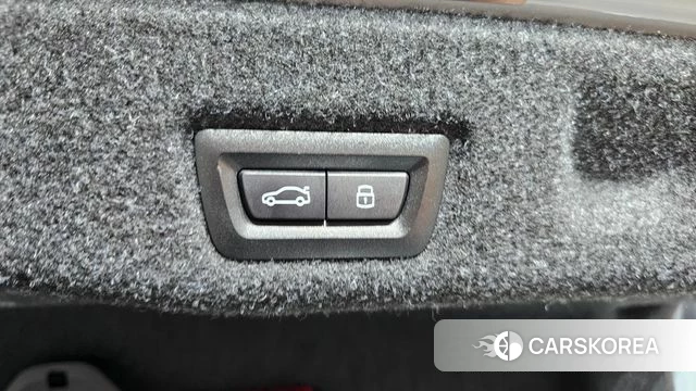 BMW 5 Series (G60) id 3831249 из Кореи 9