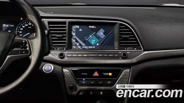 Hyundai Avante AD id 2696219 из Кореи 9