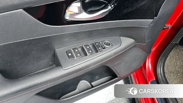 Kia Come New K3 id 3226610 из Кореи 9