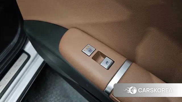 Hyundai Grandeur Hybrid (GN7) id 3711381 из Кореи 9