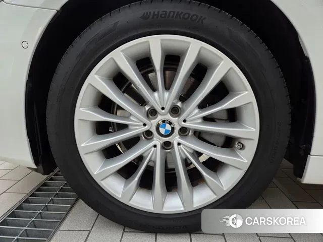 BMW 5 Series (G30) id 3562328 из Кореи 9