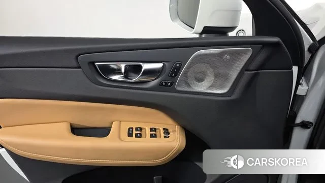 Volvo XC60 second Generation id 3094921 из Кореи 9