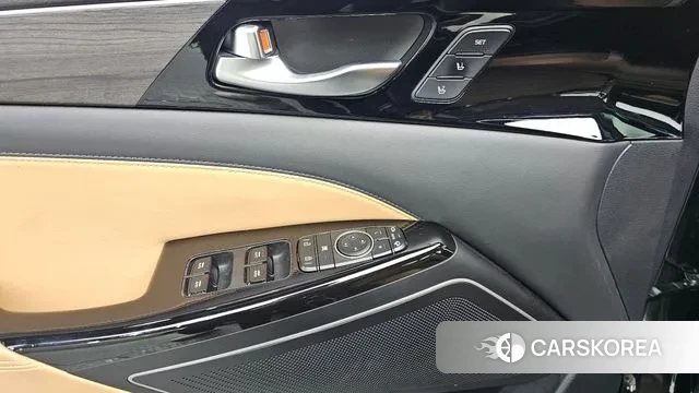 Kia K7 Premier Hybrid id 3616350 из Кореи 9