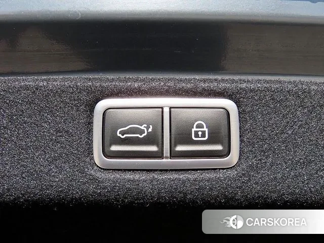 Hyundai Grandeur (GN7) id 3383402 из Кореи 9