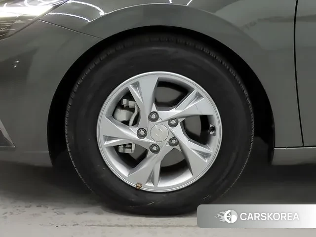 Hyundai Avante (CN7) id 3772072 из Кореи 9