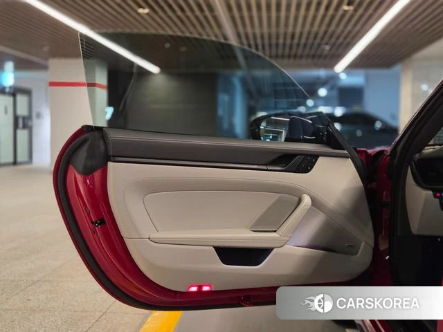 Porsche 911(992) id 3865393 из Кореи 9