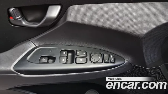 Hyundai Veloster (JS) id 2808140 из Кореи 9