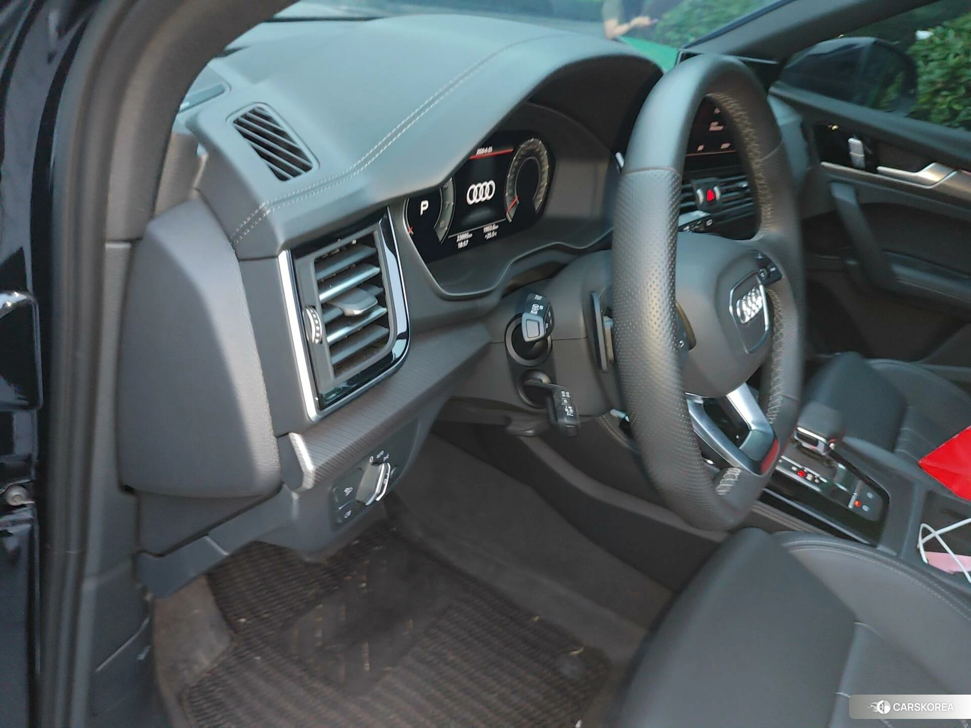 Audi Q5L id 4510811 из Китая 9
