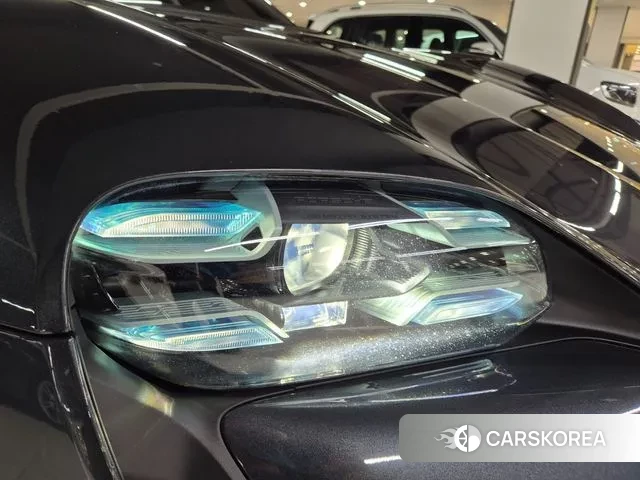 Porsche Taycan id 3685540 из Кореи 9