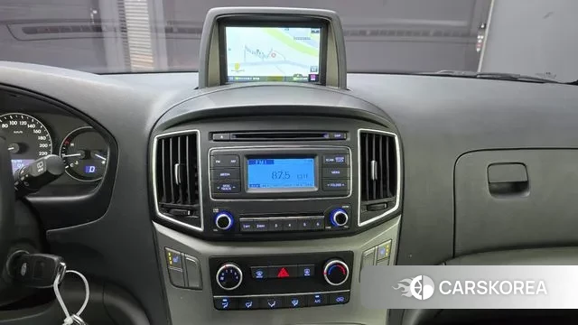 Hyundai The New Grand Starex id 3076599 из Кореи 9