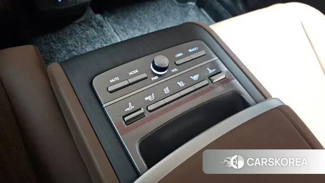 Hyundai Grandeur (GN7) id 2889331 из Кореи 9