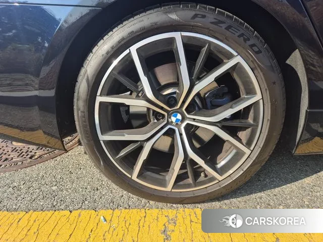 BMW 5 Series (G30) id 3360336 из Кореи 9