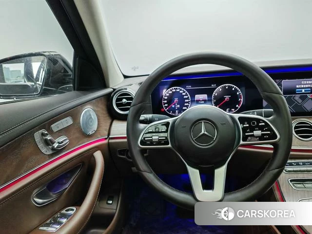 Mercedes-Benz E-class id 4209907 из Китая 9