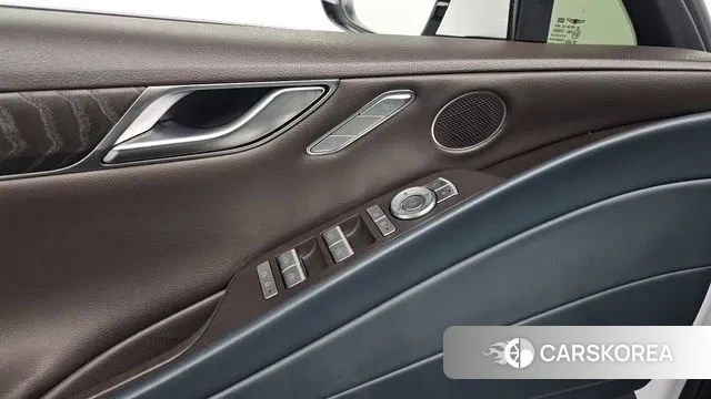 Genesis G80 (RG3) id 3734894 из Кореи 9