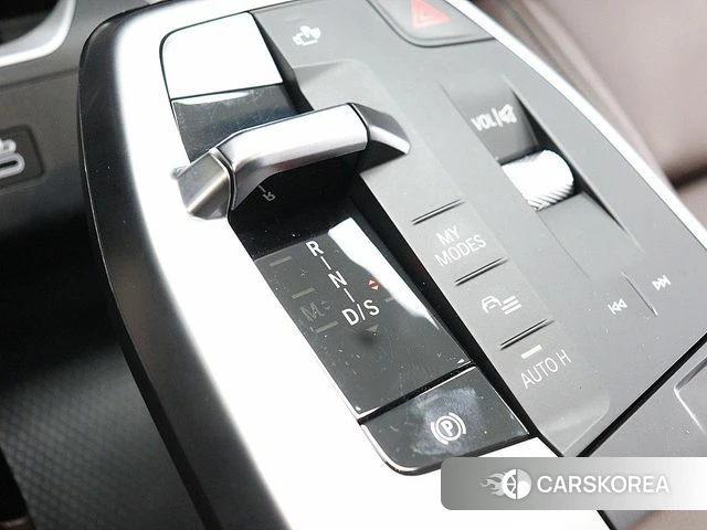 BMW X1 (U11) id 4211945 из Кореи 9