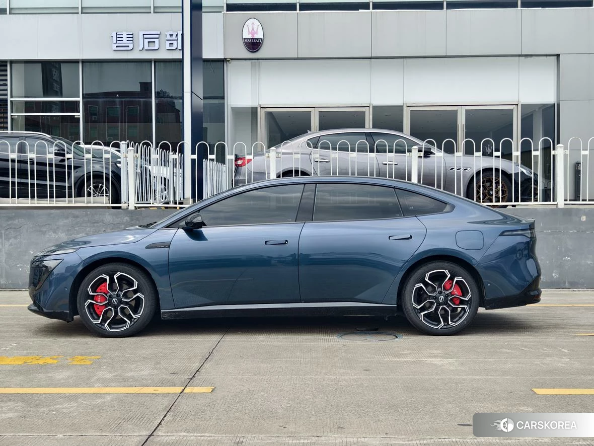 Nissan N7 id 4498752 из Китая 9
