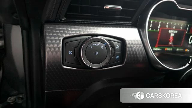 Ford Mustang id 3807971 из Кореи 9