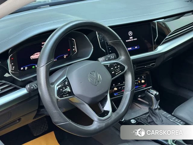 Volkswagen Passat id 4329054 из Китая 9