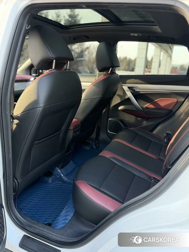Geely Automobile Binyue id 4207643 из Китая 9