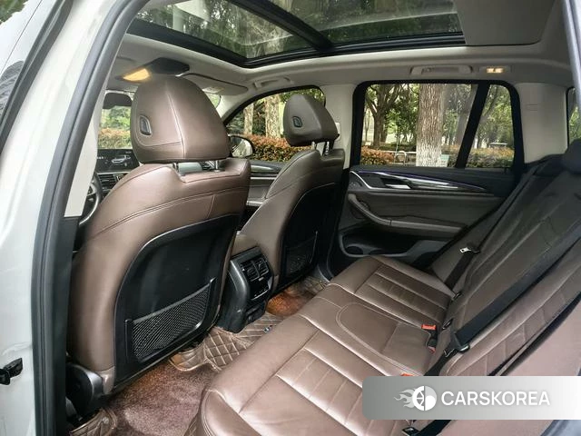 BMW X3 id 4219827 из Китая 9