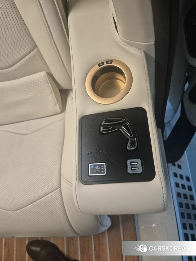 Kia The New Carnival id 4458576 из Кореи 9