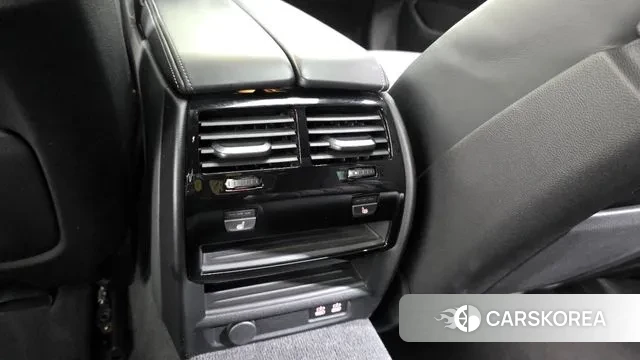 BMW 5 Series (G30) id 3022459 из Кореи 9