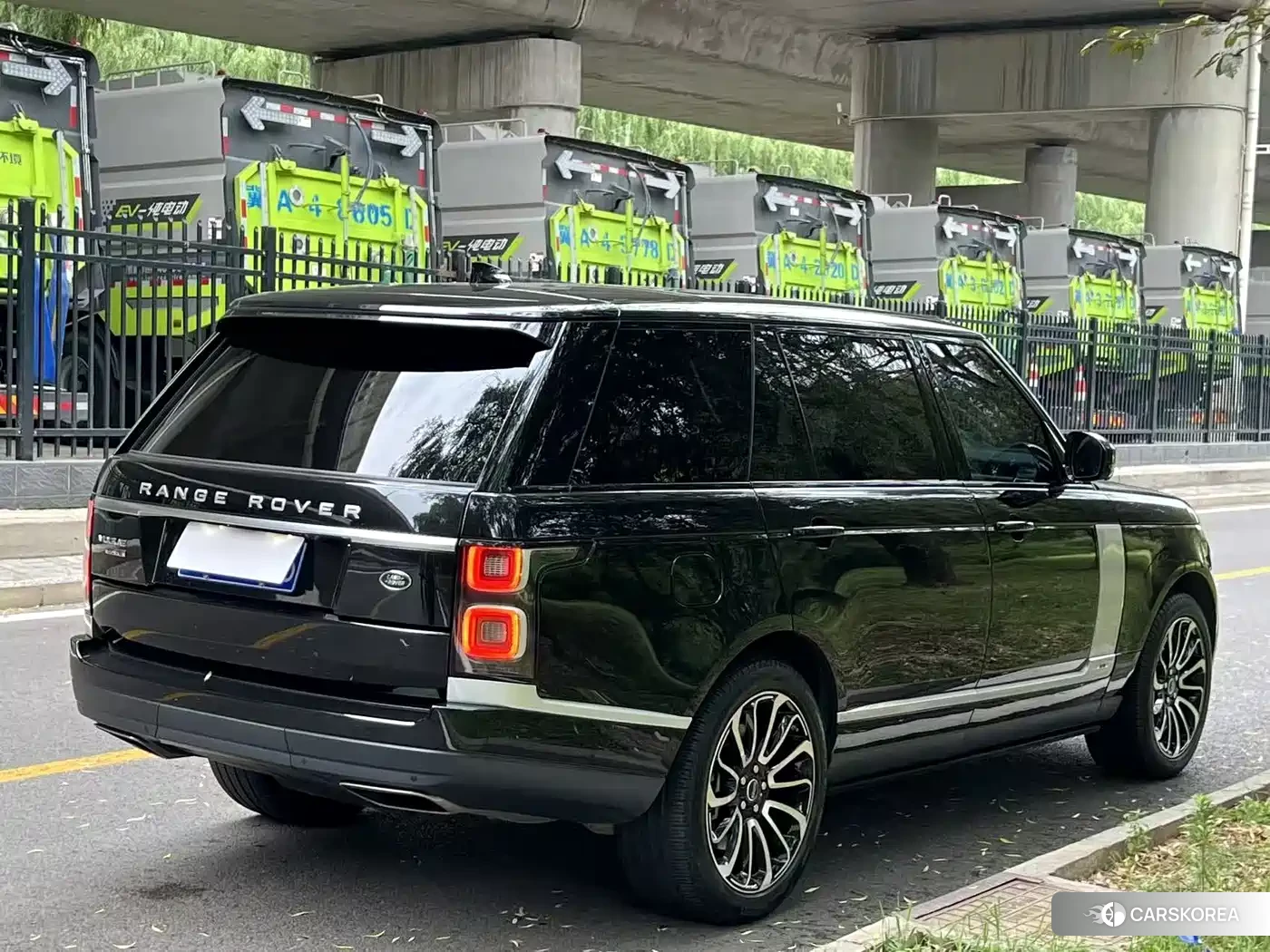 Land Rover Range Rover id 4576831 из Китая 9